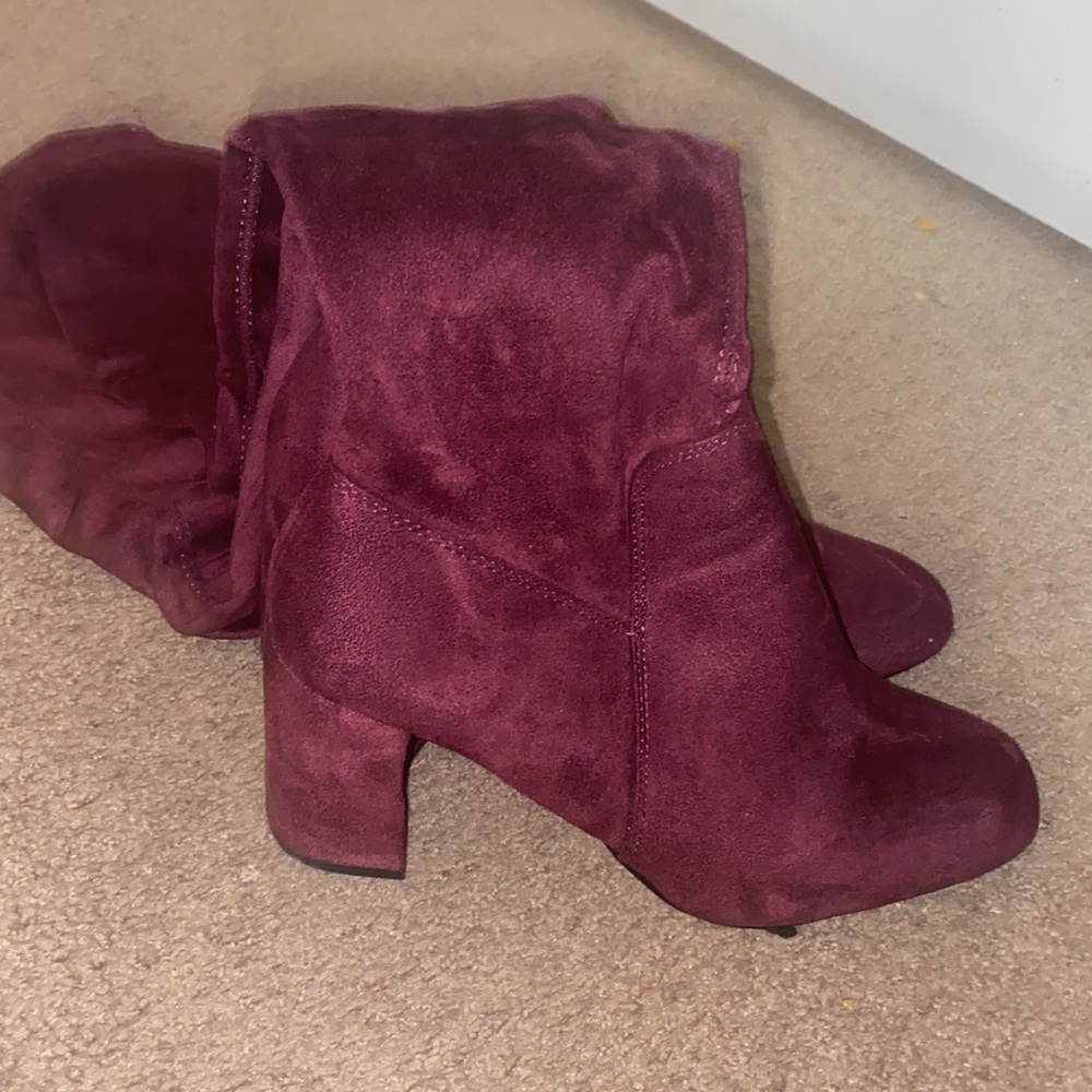 Knee high boots - Picture 2 of 4